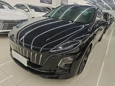 Hongqi E-QM5 2024