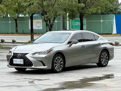 Lexus ES 2024