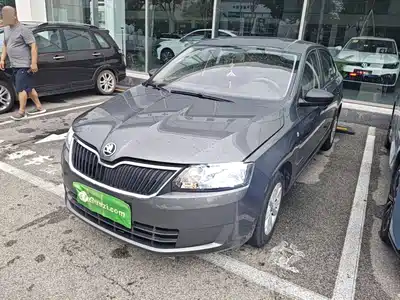 Škoda Rapid 2015
