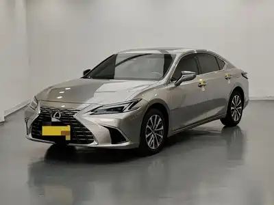 Lexus ES 2026