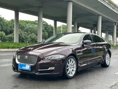Jaguar XJ 2016