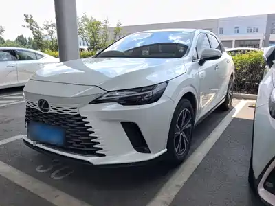Lexus RX 2025