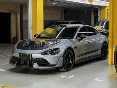 Xiaomi Auto SU7 Ultra 2025