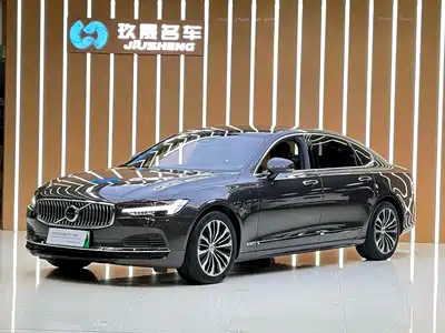 Volvo S90 Plug-in Hybrid 2023