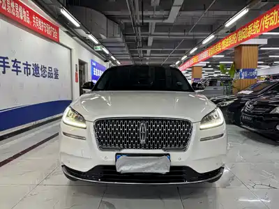 Lincoln Adventurer 2021