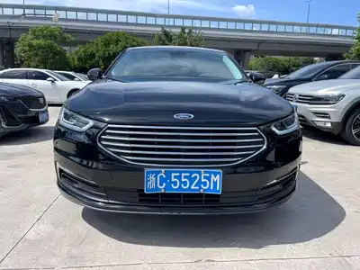 Ford Taurus 2020
