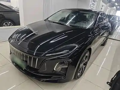 Hongqi E-QM5 2024