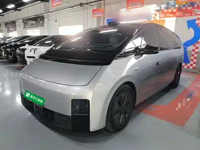 Li Auto MEGA 2024