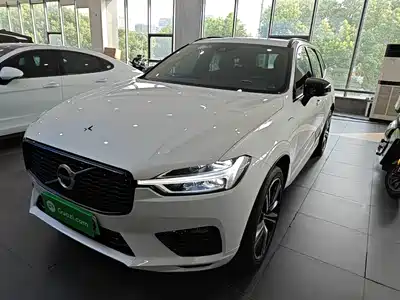 Volvo XC60 Plug-in Hybrid 2021