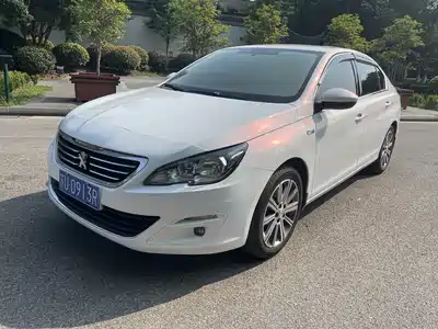 Peugeot 408 2015