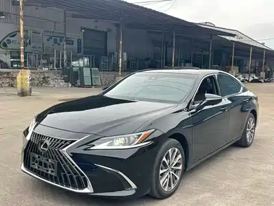 Lexus ES 2023
