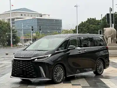 Lexus LM 2023