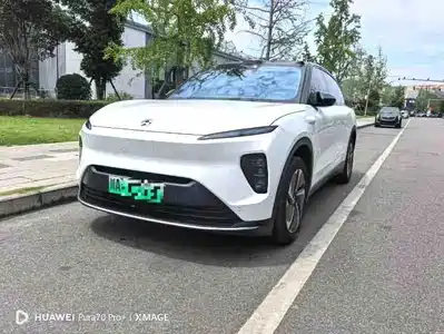 NIO ES8 2023