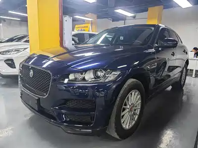 Jaguar F-PACE 2017