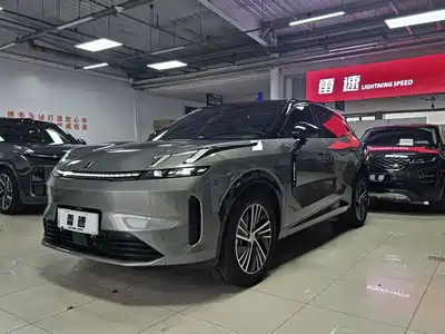 Lynk & Co 08 EM-P 2024