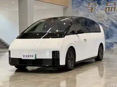 Li Auto MEGA 2025