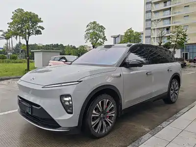 NIO ES8 2023