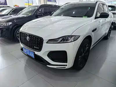 Jaguar F-PACE 2023