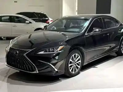 Lexus ES 2023