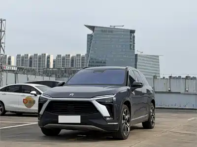 NIO ES8 2021