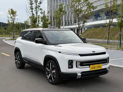 Geely ICON 2023