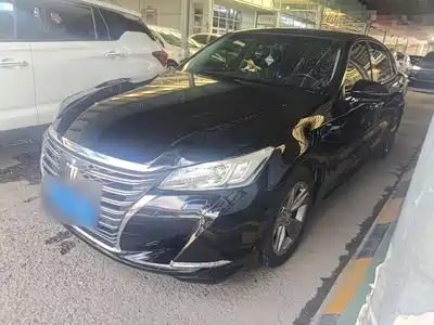 Toyota Crown 2017