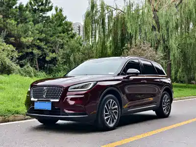 Lincoln Adventurer 2022
