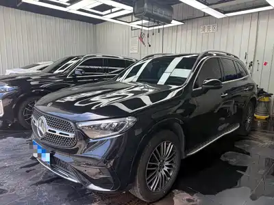 Mercedes-Benz GLC 2023