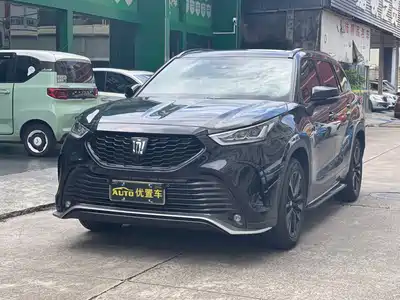 Toyota Crown Kluger 2025