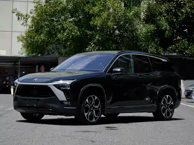 NIO ES8 2021