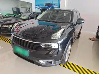 Lynk & Co 01 2018