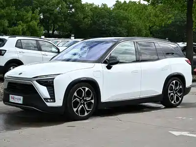 NIO ES8 2021