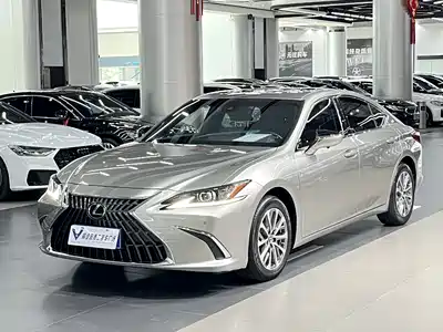 Lexus ES 2024