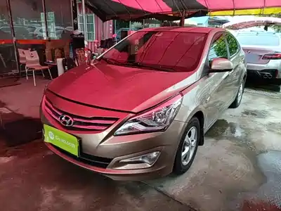 Hyundai Verna 2016