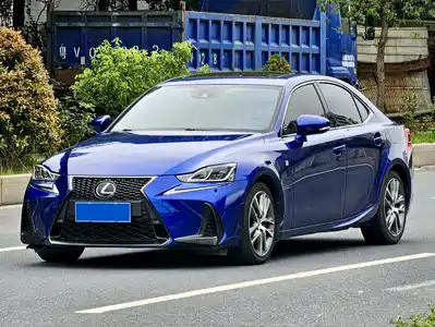 Lexus IS 2018