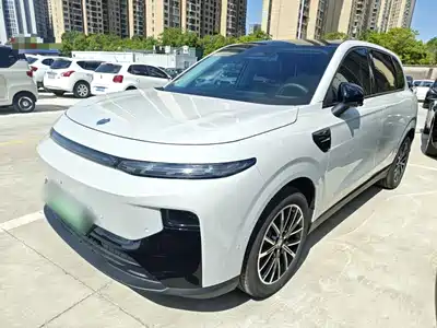 Leapmotor B10 2025