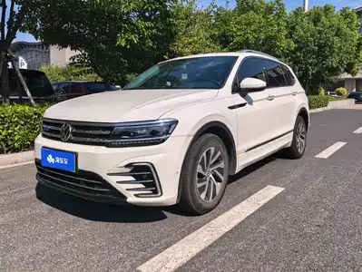 Volkswagen Tiguan L PHEV 2021