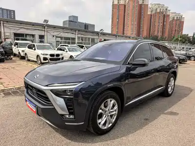 NIO ES8 2021