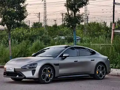 Xiaomi Auto SU7 2024
