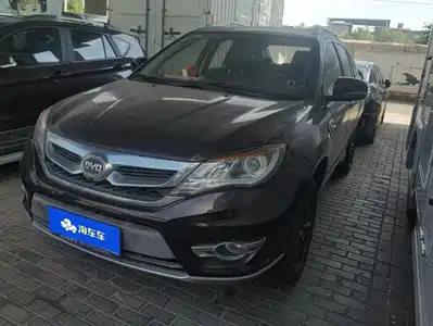 BYD S7 2015