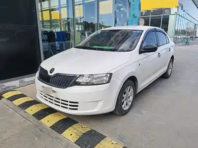 Škoda Rapid 2015