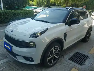 Lynk & Co 01 EM-P 2019