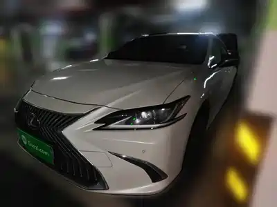 Lexus ES 2018