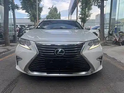 Lexus ES 2016