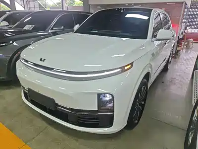 Li Auto L7 2025