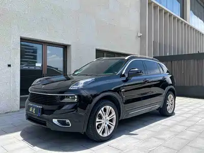 Lynk & Co 01 2018