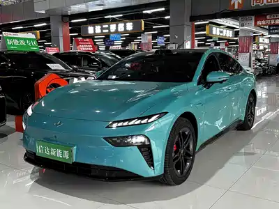 Dongfeng Yipai eπ007 2025