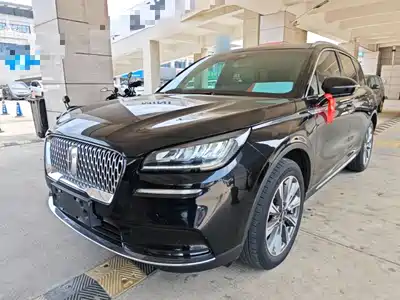Lincoln Adventurer 2022