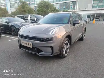 Lynk & Co 06 2023
