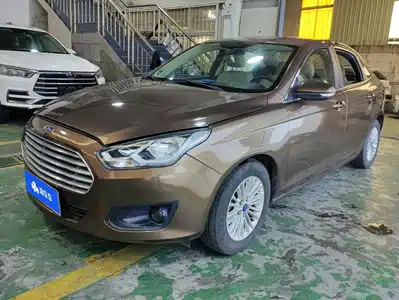 Ford Escort 2015